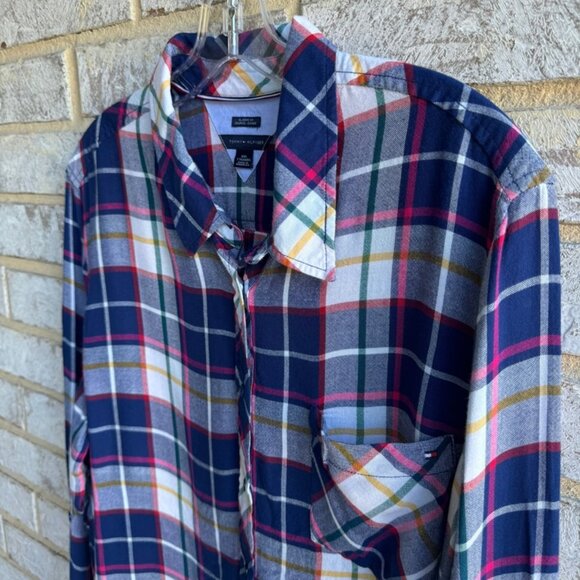 Tommy Hilfiger Multicolor Long Sleeve Button Down Shirt Women's Size XXL. - Picture 5 of 7